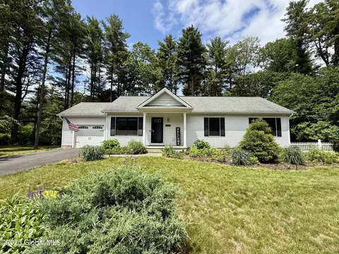201 Reservoir Rd, Moreau, NY 12828
