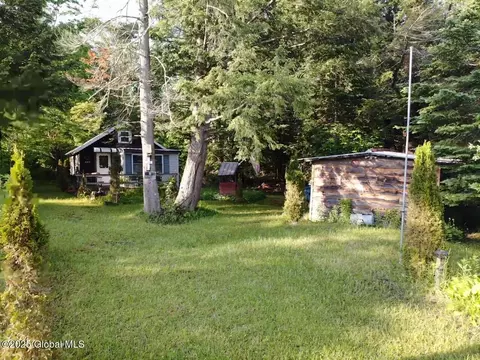 121 Fisher Rd, Caroga, NY 12032