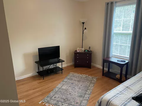 485 Chadwick Rd, Schenectady, NY 12304 photo 12