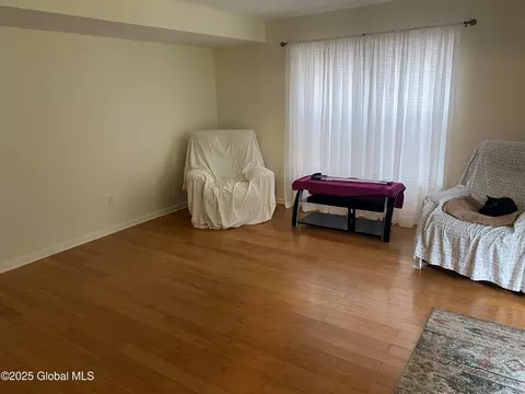 485 Chadwick Rd, Schenectady, NY 12304 photo 15