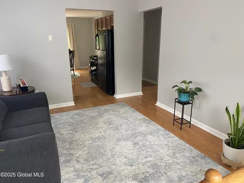 485 Chadwick Rd, Schenectady, NY 12304 photo 5