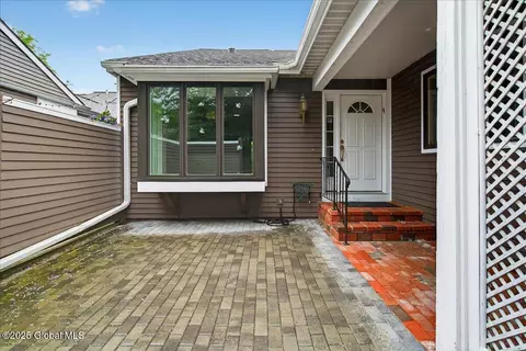 23 Collins Ter, Saratoga Springs, NY 12866
