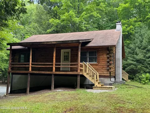 356 River Rd, Schroon Lake, NY 12870