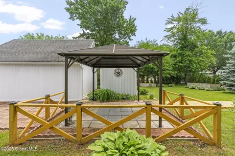 210 E Campbell Rd, Schenectady, NY 12303 photo 55