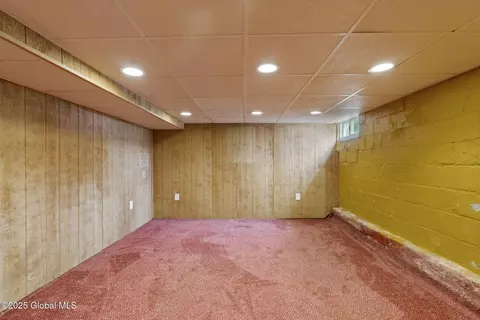 210 E Campbell Rd, Schenectady, NY 12303 photo 46