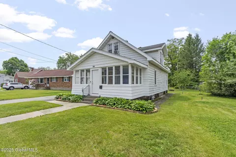 210 E Campbell Rd, Schenectady, NY 12303 photo 3
