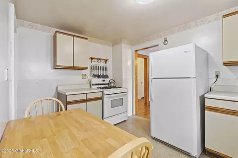 210 E Campbell Rd, Schenectady, NY 12303 photo 24