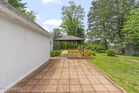 210 E Campbell Rd, Schenectady, NY 12303 photo 52