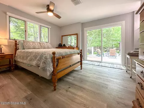 Bedroom - 3602 Echo Bay Ln, Kattskill Bay, NY 12844 photo 2 of 6