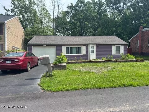 12 New Hampshire Ave, Rensselaer, NY 12144