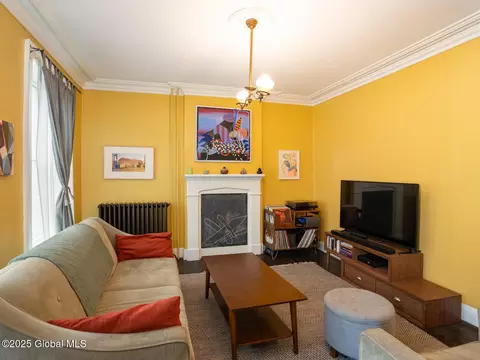 409 3rd St, Troy, NY 12180 photo 6