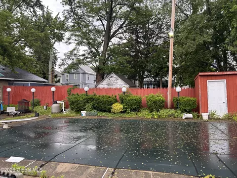 Exterior - 429 Third St, Schenectady, NY 12306 photo 4 of 8