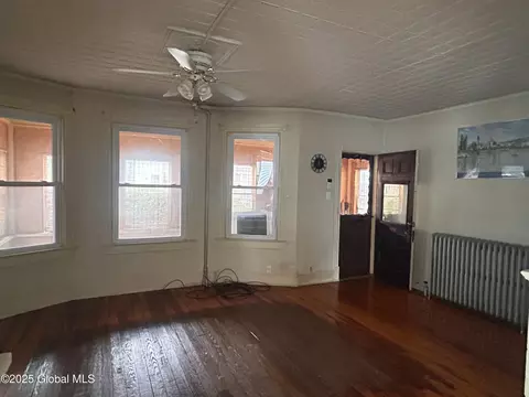 Living - 429 Third St, Schenectady, NY 12306 photo 4 of 8
