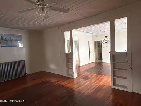 Living - 429 Third St, Schenectady, NY 12306 photo 2 of 8