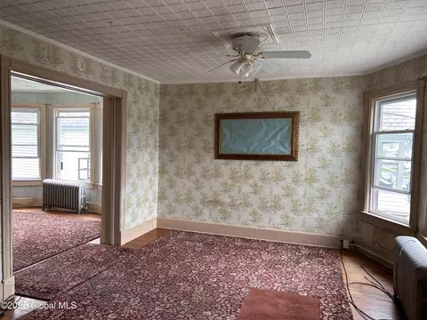 Living - 429 Third St, Schenectady, NY 12306 photo 7 of 8
