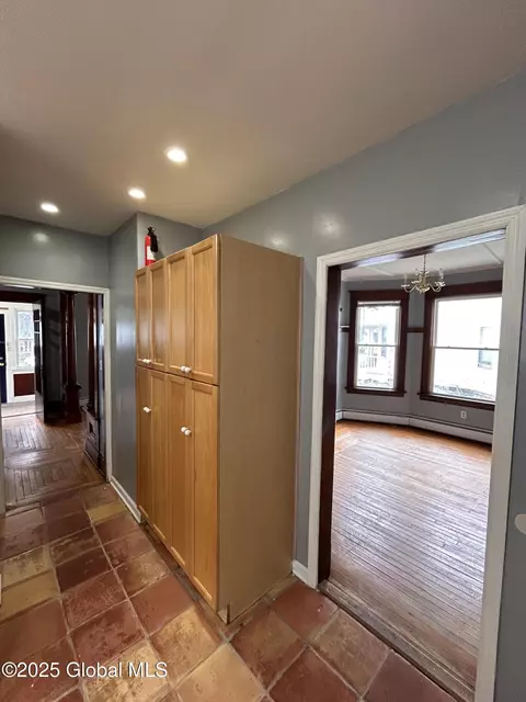 528 Harrison Ave, Schenectady, NY 12306 photo 12