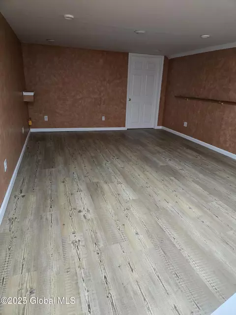 Other - 33 Ridgewood Ln, Glenville, NY 12302 photo 2 of 8
