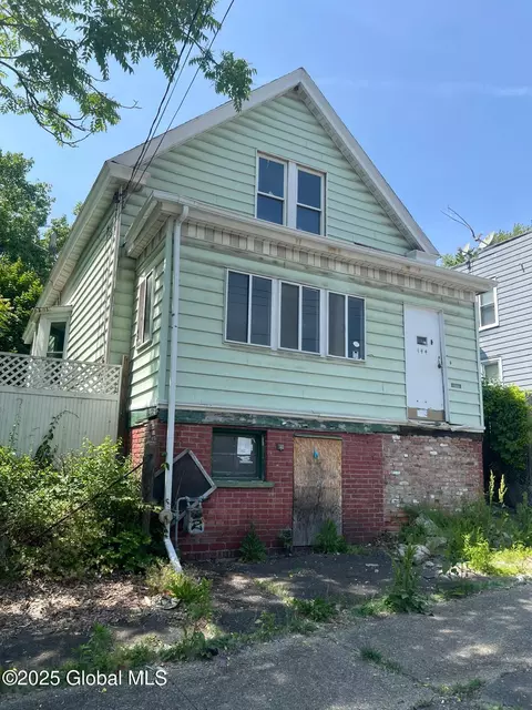 144 S Hawk St, Albany, NY 12202