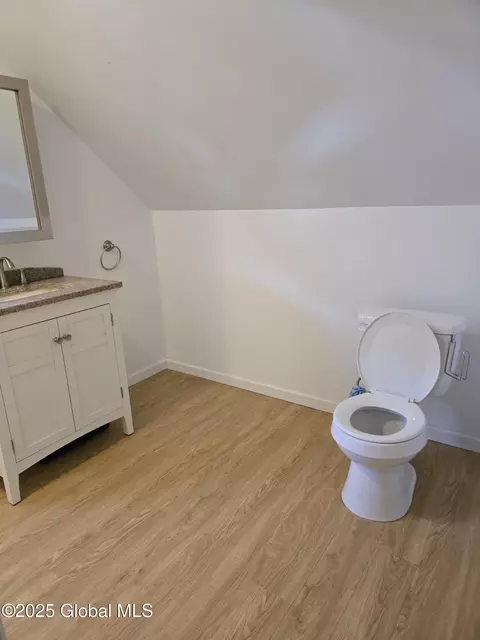 218 Sixteenth St, Schenectady, NY 12306 photo 18