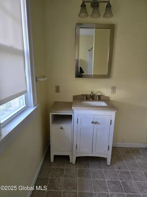 218 Sixteenth St, Schenectady, NY 12306 photo 12