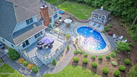 3 Sam Brook Edge, Rexford, NY 12148