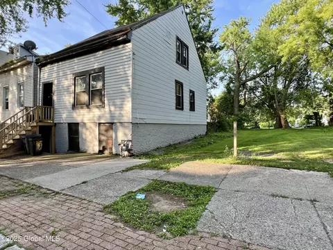 254 2nd St, Albany, NY 12206