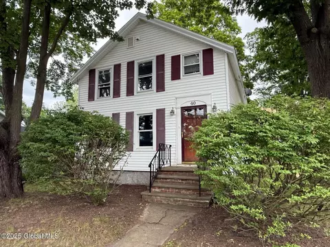 40 Orville St, Glens Falls, NY 12801