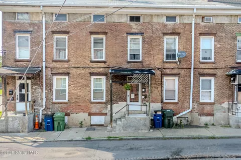 2 Front St, Cohoes, NY 12047