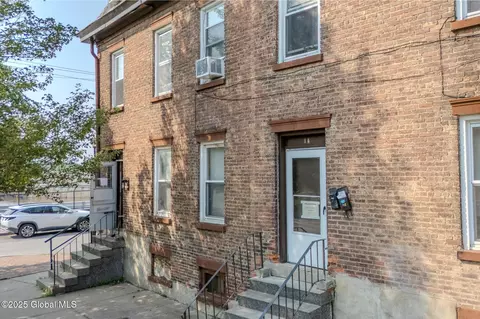 15 N Mohawk St, Cohoes, NY 12047