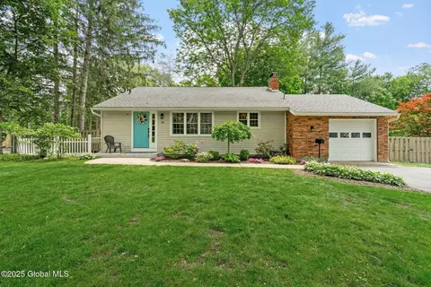 12 Glen Ter, Glenville, NY 12302