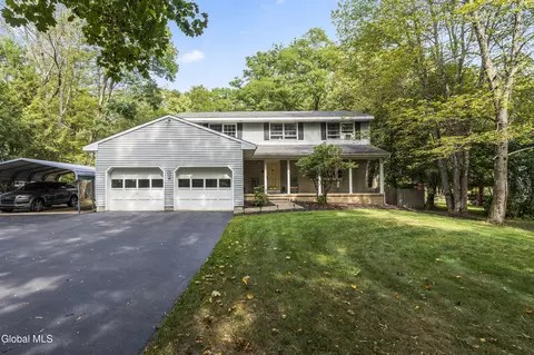 3649 E Lydius St, Schenectady, NY 12303