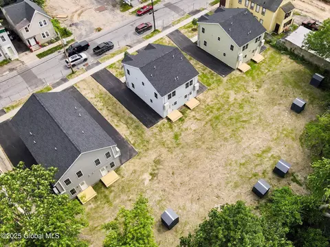 View/Area - 418 Summit Ave, Schenectady, NY 12307 photo 4 of 4