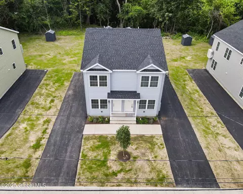 View/Area - 418 Summit Ave, Schenectady, NY 12307 photo 1 of 4