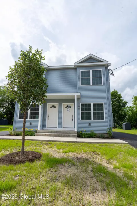 Exterior - 418 Summit Ave, Schenectady, NY 12307 photo 3 of 3