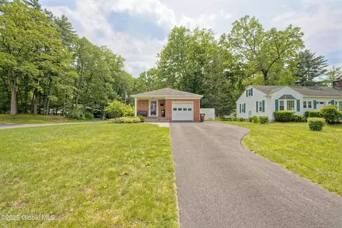 10 Werner Ave, Delmar, NY 12054