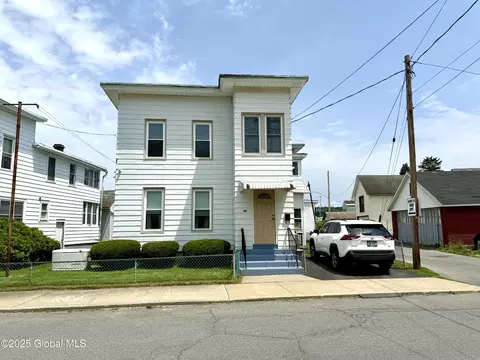 108 Florida Ave, Amsterdam, NY 12010