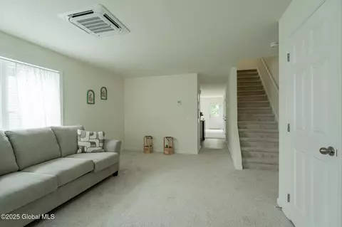 416 Summit Ave, Schenectady, NY 12307 photo 6