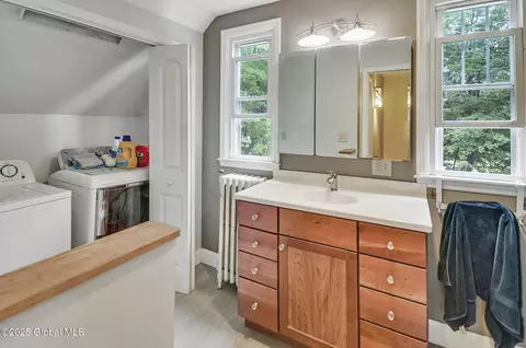 1 Yates St, Troy, NY 12180 photo 19