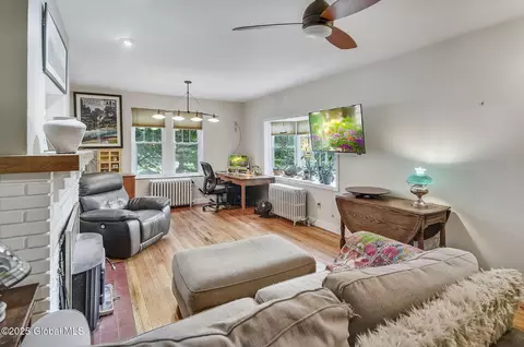 1 Yates St, Troy, NY 12180 photo 5
