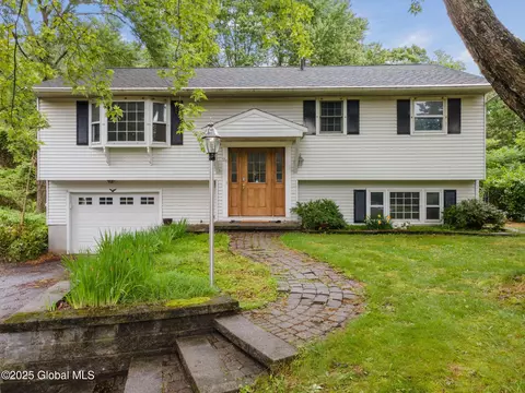 26 Birch Dr, West Sand Lake, NY 12196