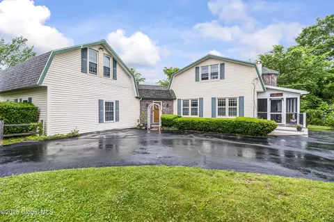 2915 Ny Highway 43, Averill Park, NY 12018