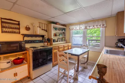 1423 White Ln, Argyle, NY 12809 photo 9