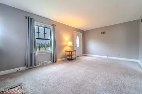 1298 Mcclellan St, Schenectady, NY 12309 photo 6