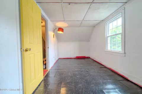 1298 Mcclellan St, Schenectady, NY 12309 photo 19