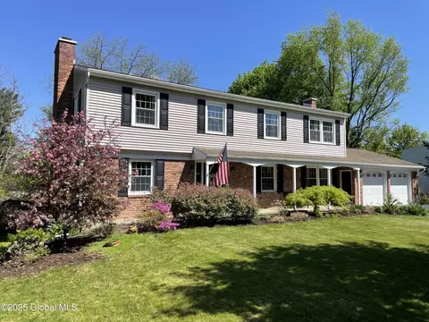 2358 St Joseph Dr, Niskayuna, NY 12309