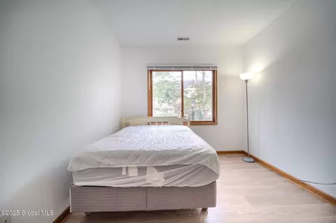 Bedroom - 1976 Curry Rd #E-136, Schenectady, NY 12303 photo 2 of 5