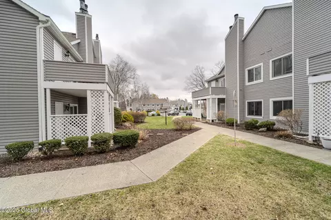Exterior - 1976 Curry Rd #E-136, Schenectady, NY 12303 photo 3 of 9