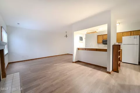 Living - 1976 Curry Rd #E-136, Schenectady, NY 12303 photo 6 of 6