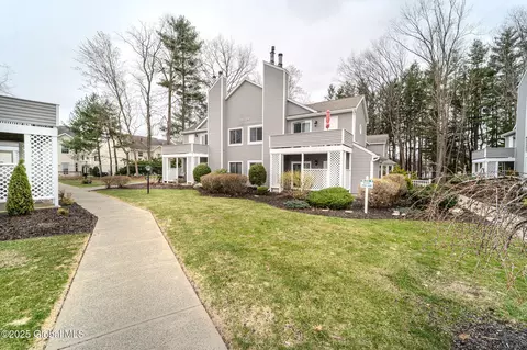 Exterior - 1976 Curry Rd #E-136, Schenectady, NY 12303 photo 2 of 9