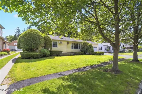1324 Keyes Ave, Schenectady, NY 12309 photo 32